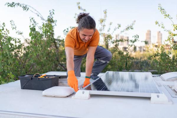 Preparing for a Roof Replacement: What Homeowners Should Know